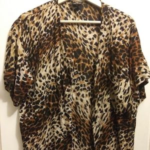Revue Leopard print short sleeve blouse